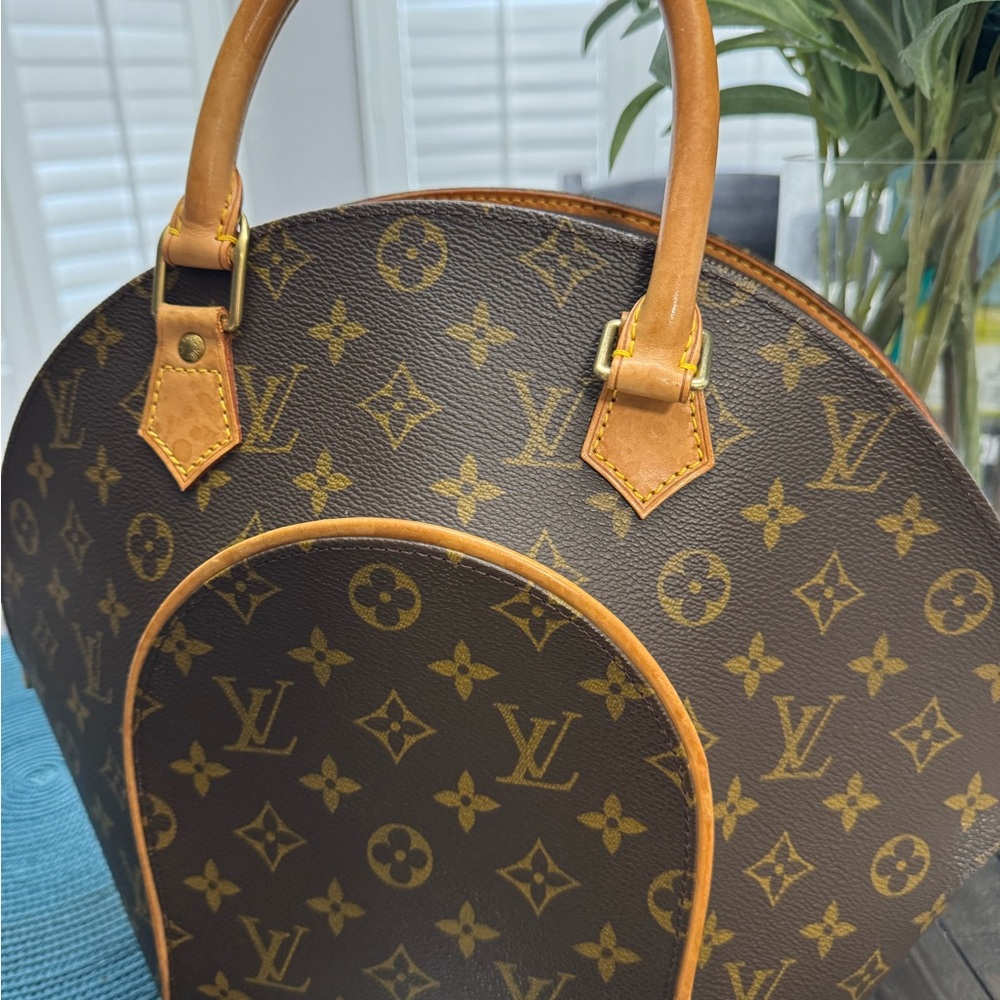 Louis Vuitton Brown and Tan Monogram Shoulder Bag